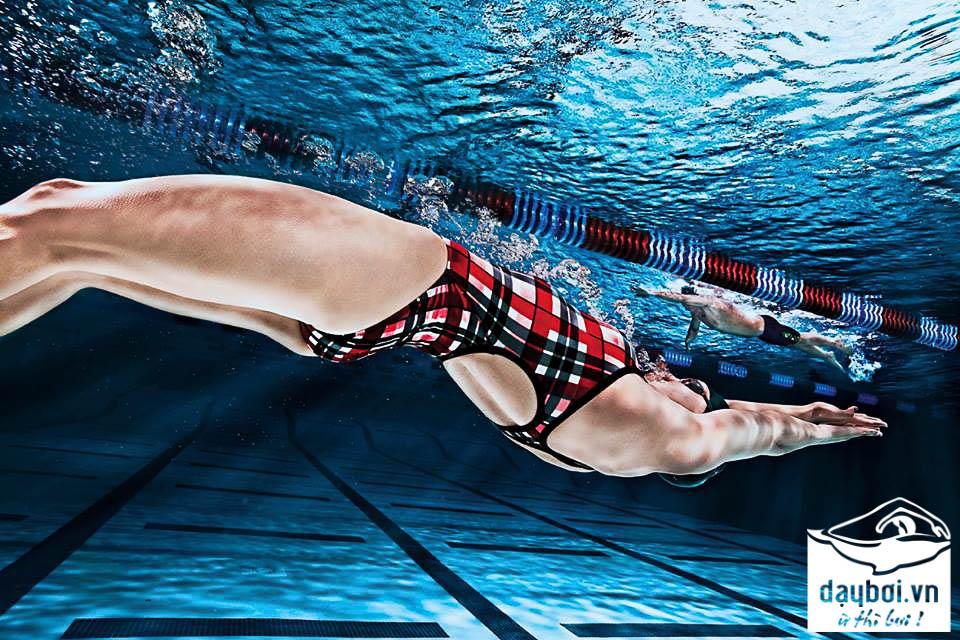 4 kiểu bơi giảm cân cực công hiệu cho bạn - Dạy bơi cấp tốc | Dạy bơi cho người lớn